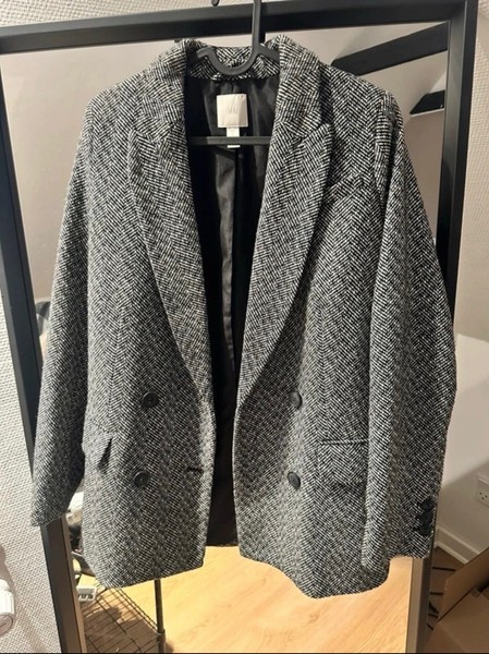 Grå mønstret blazer