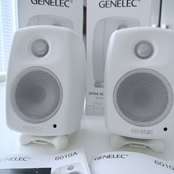 Genelec 6010A, 2 kpl