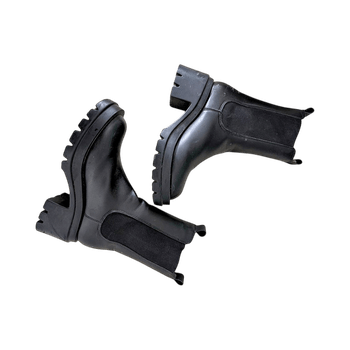 Mustat paksupohjaiset nilkkurit