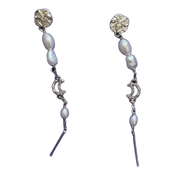 Silver drop earrings with pearls