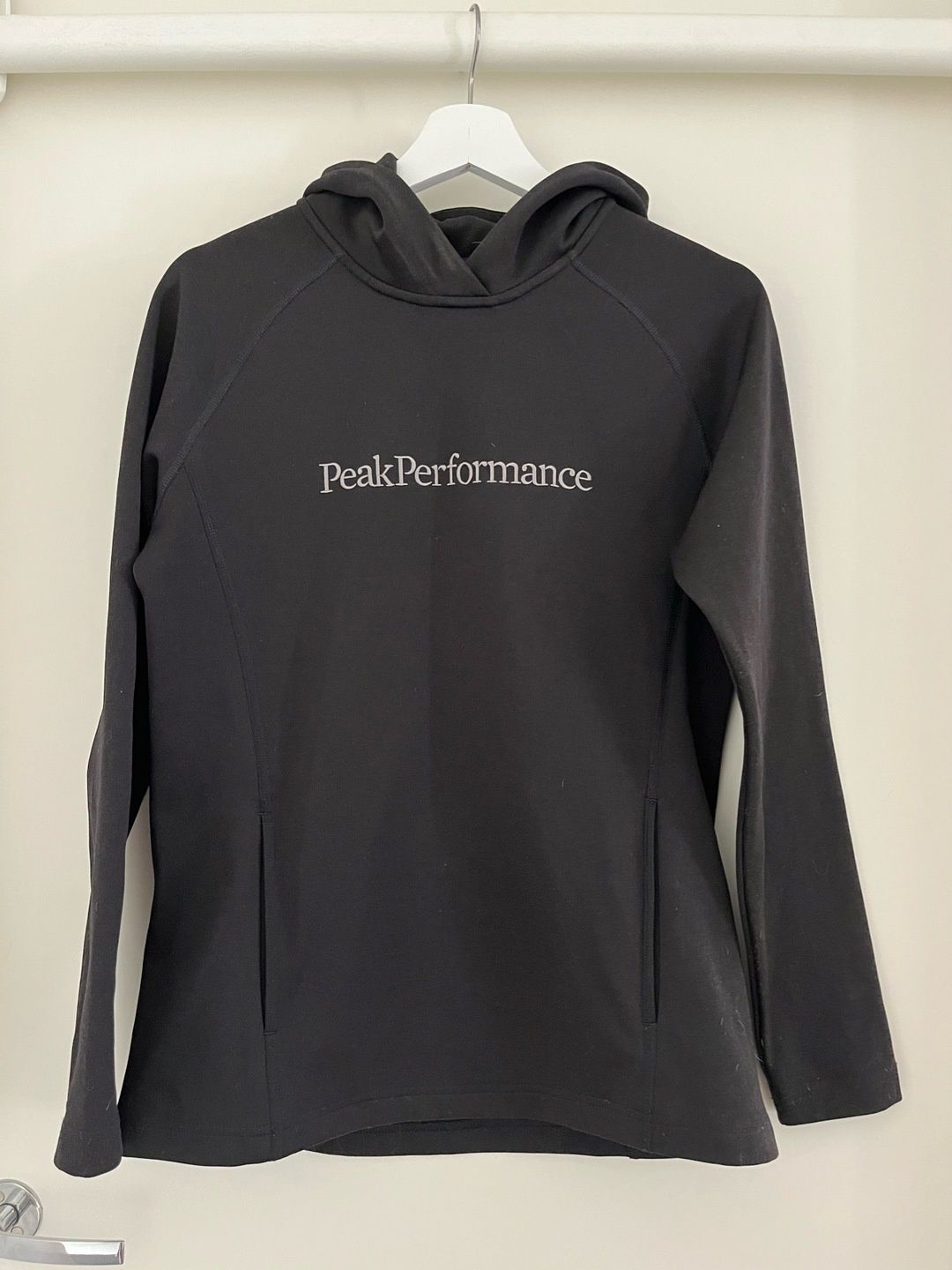 Peak performance hoodie