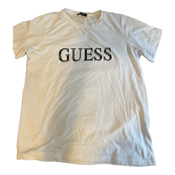 white guess t-shirt