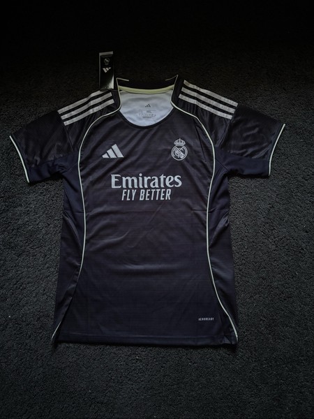 Real Madrid 2025/26 Away