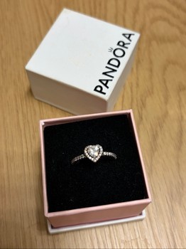 Pandora heart ring