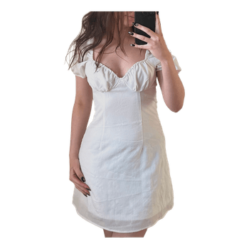 White puff sleeve dress