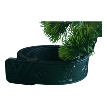 Black leather Louis Vuitton belt