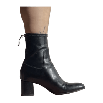 Mustat nahkanilkkurit / ankle boots