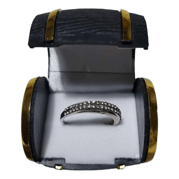 Silver tone crystal ringNew beautiful ring