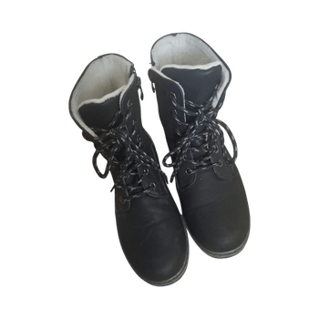 Mustat talvinilkkurit