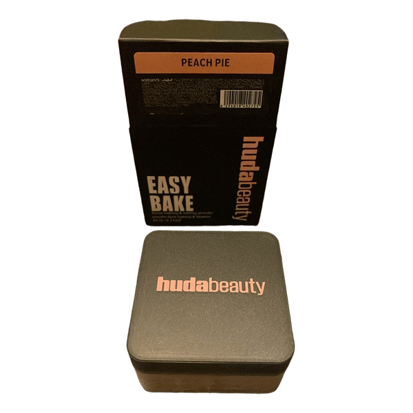 Huda Beauty Easy Bake puder