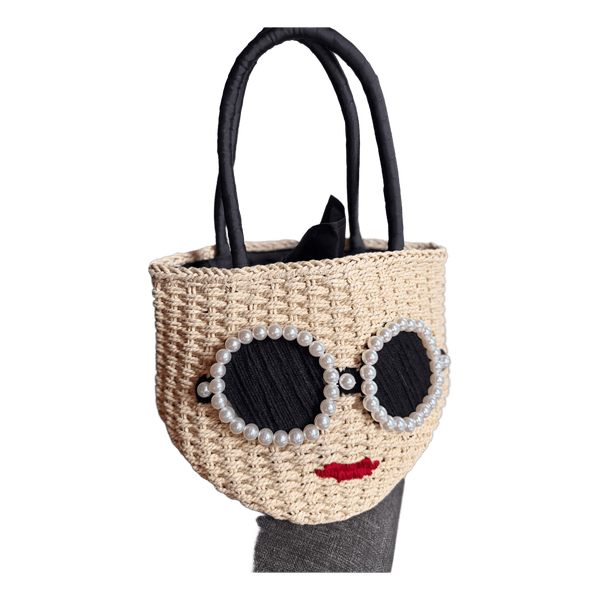 Beige woven straw handbag