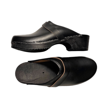 Black clog sandals