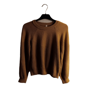 Sinapinkeltainen neulepusero