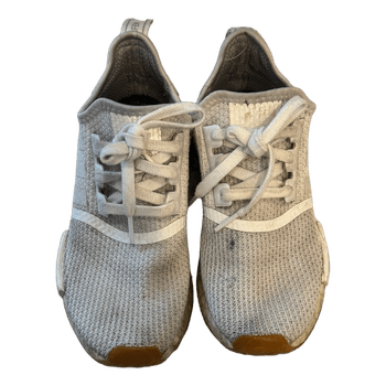 Valkoiset Adidas lenkkarit