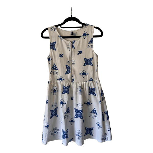 White blue patterned mini dress