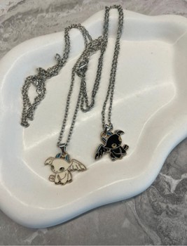 Dragon pendant necklaces