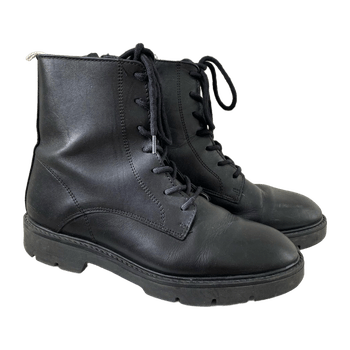 Bianco. boots