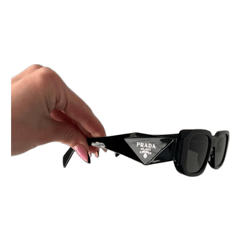 Juodi Prada akiniai