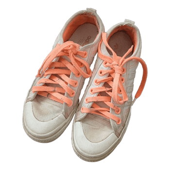 Adidas matalavartiset tennarit