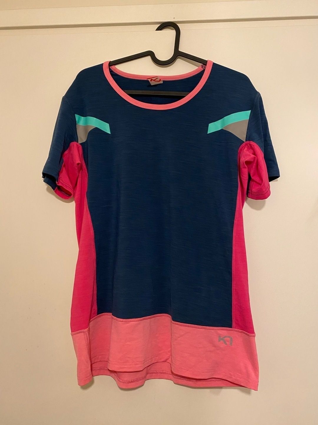 Kari traa sportswear