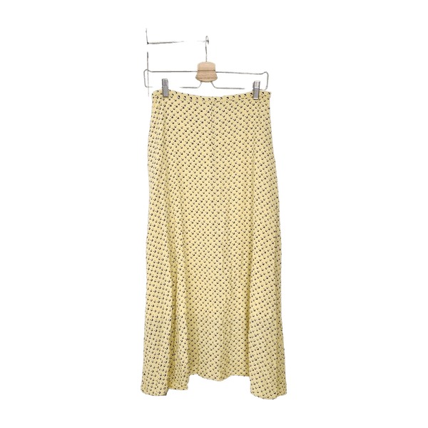 Won hundred skirt