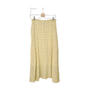 Won hundred skirt