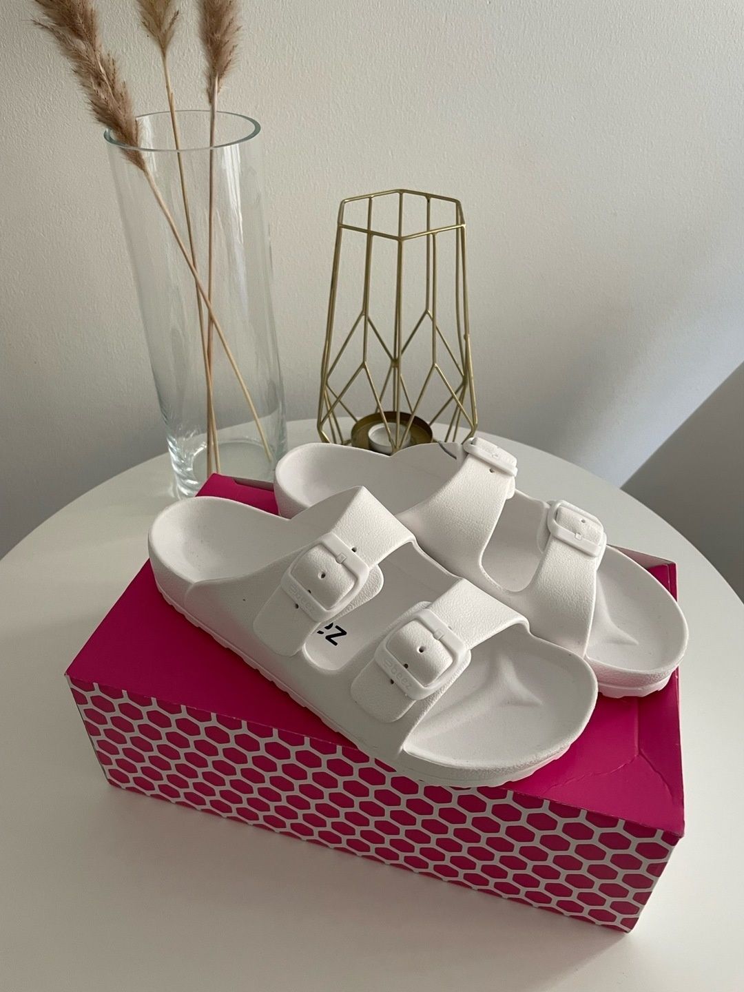 Beez sandals