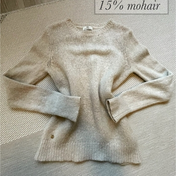 Mohair-villasekoite neule