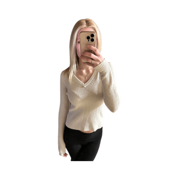 Valkoinen neulepaita