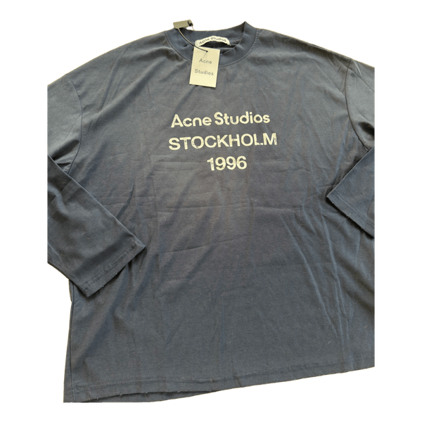 Blue long sleeve t-shirt