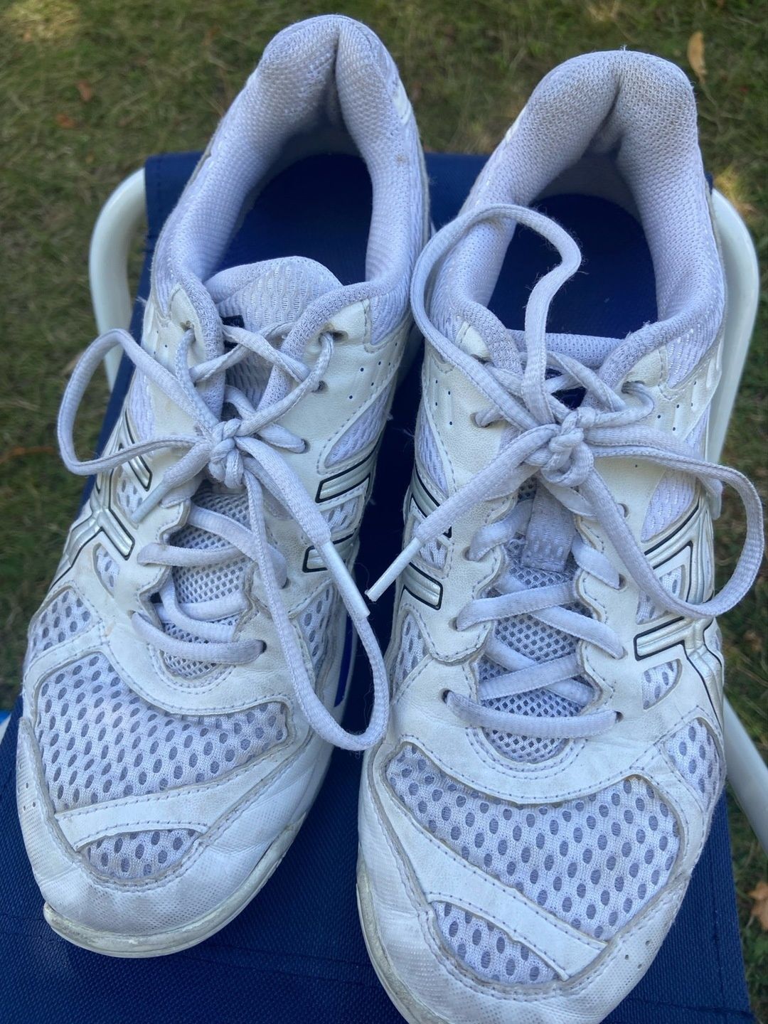 Asics sports shoes