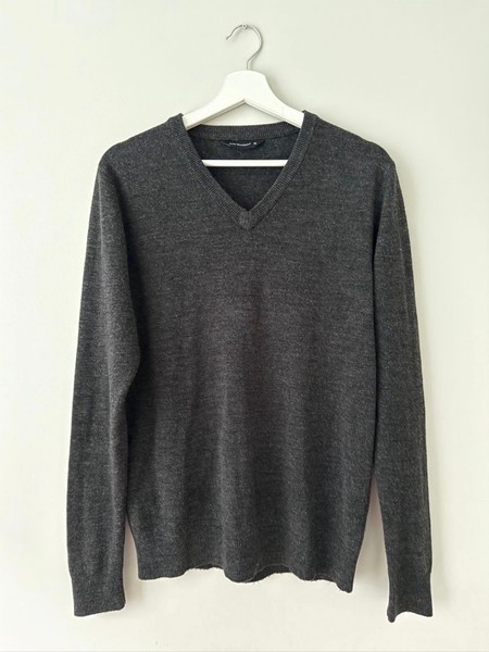 Grey v-neck sweater
