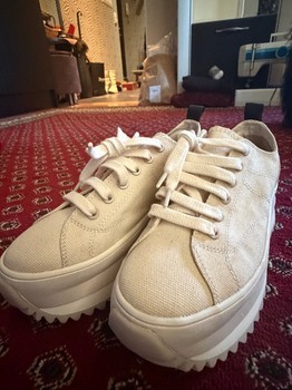Tamaris beige platform sneakers
