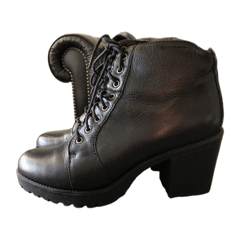 Vagabond boots