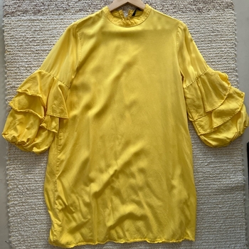 Zara basic keltainen mekko