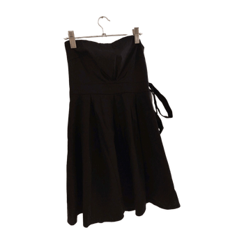 Trendy line dress