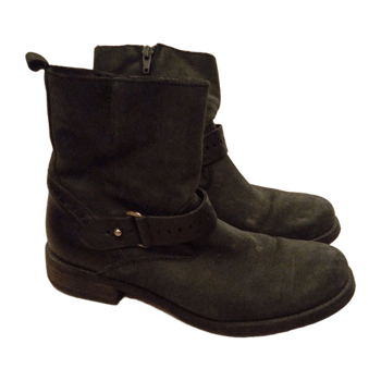 Global accessories boots