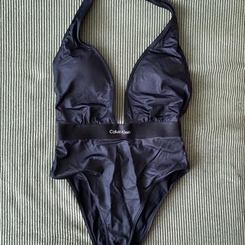 Musta cmCalvin Klein uimapuku 