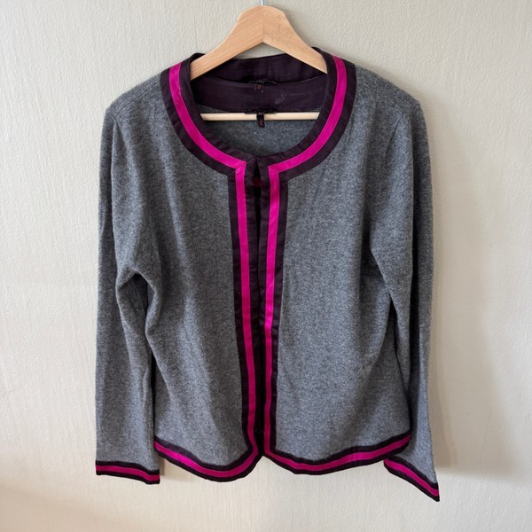 Escada Pullover Kofta Kashmirtwinset / Dam 42 – Grå Kashmir & Sidenbesättning