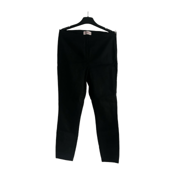 Mustat leggings-housut keinonahka