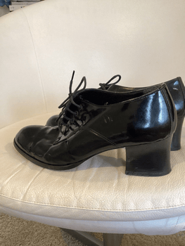 Sitä ei lue mutta merkkik loafers