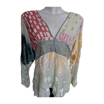 Silk and Viscose V-neck long sleeve Blouse
