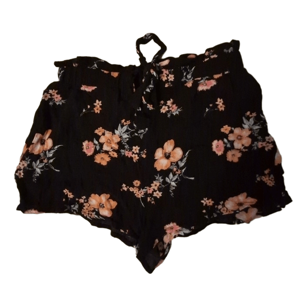 Kukkakuvioiset shortsit