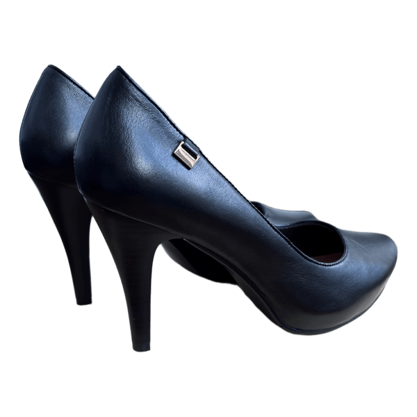 New Stefano Sabella genuine leather pumps / heels