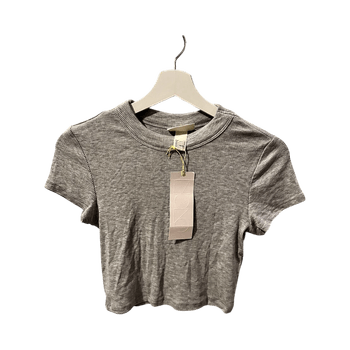 Harmaa lyhythihainen t-paita