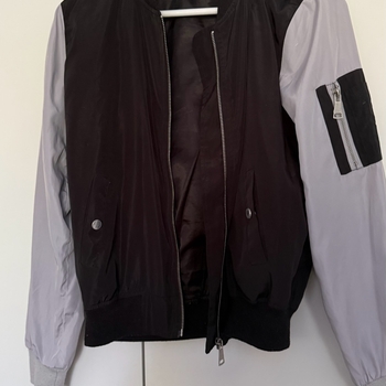 Fashion nova bomber takki