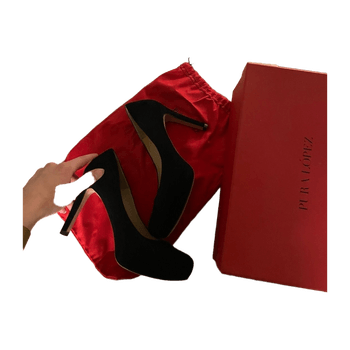 Pura lopez heels