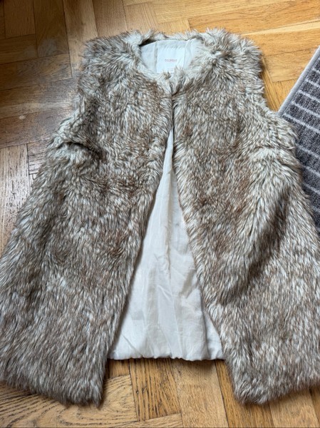 Pull&Bear faux fur vest