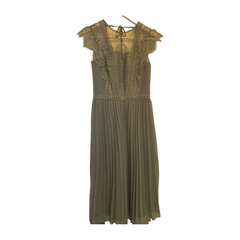 Chi chi london dress