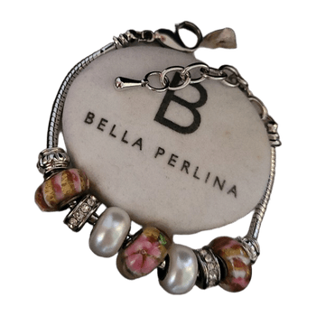 Hopeinen rannekoru Bella Perlina